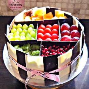 Fruit gateau cake